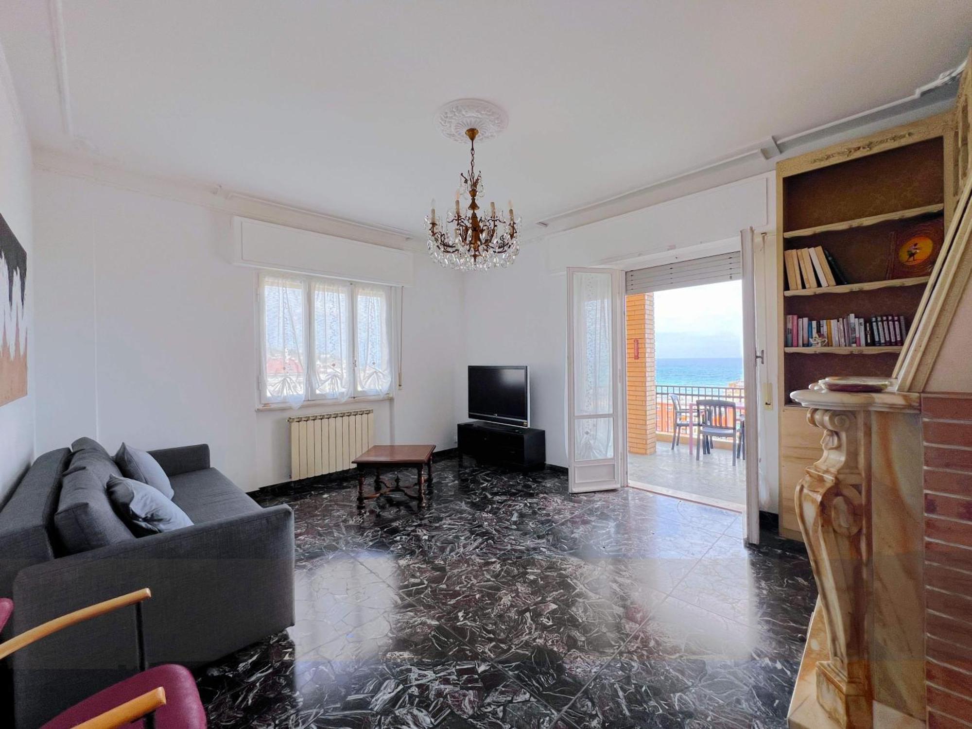 Ampio Appartamento Con Vista Varazze Zewnętrze zdjęcie